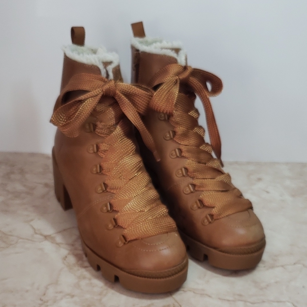 SCHUTZ Brown Lace-Up Boots with Shearling Lining Size 10